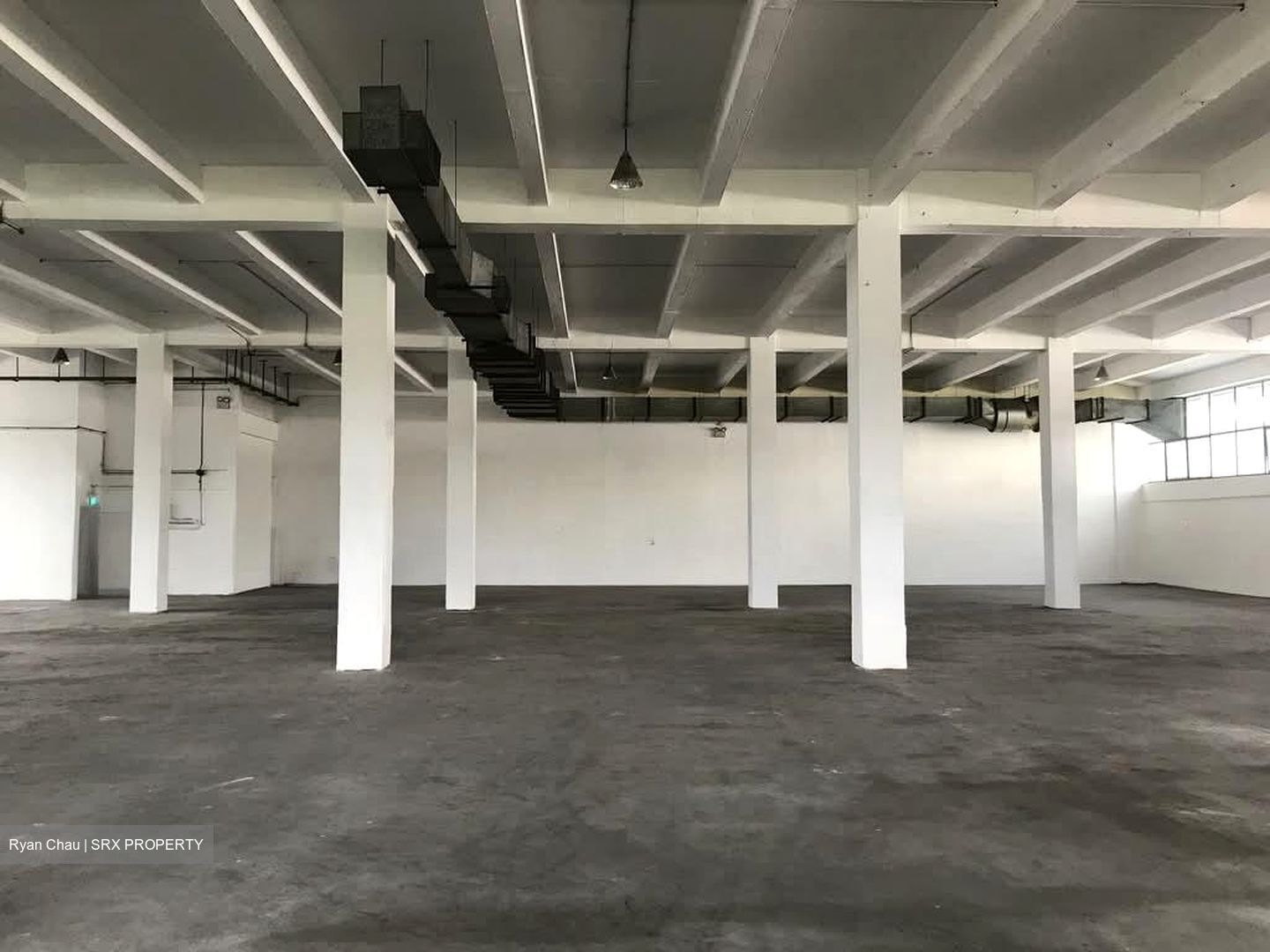 Imm Building (D22), Warehouse #574093441